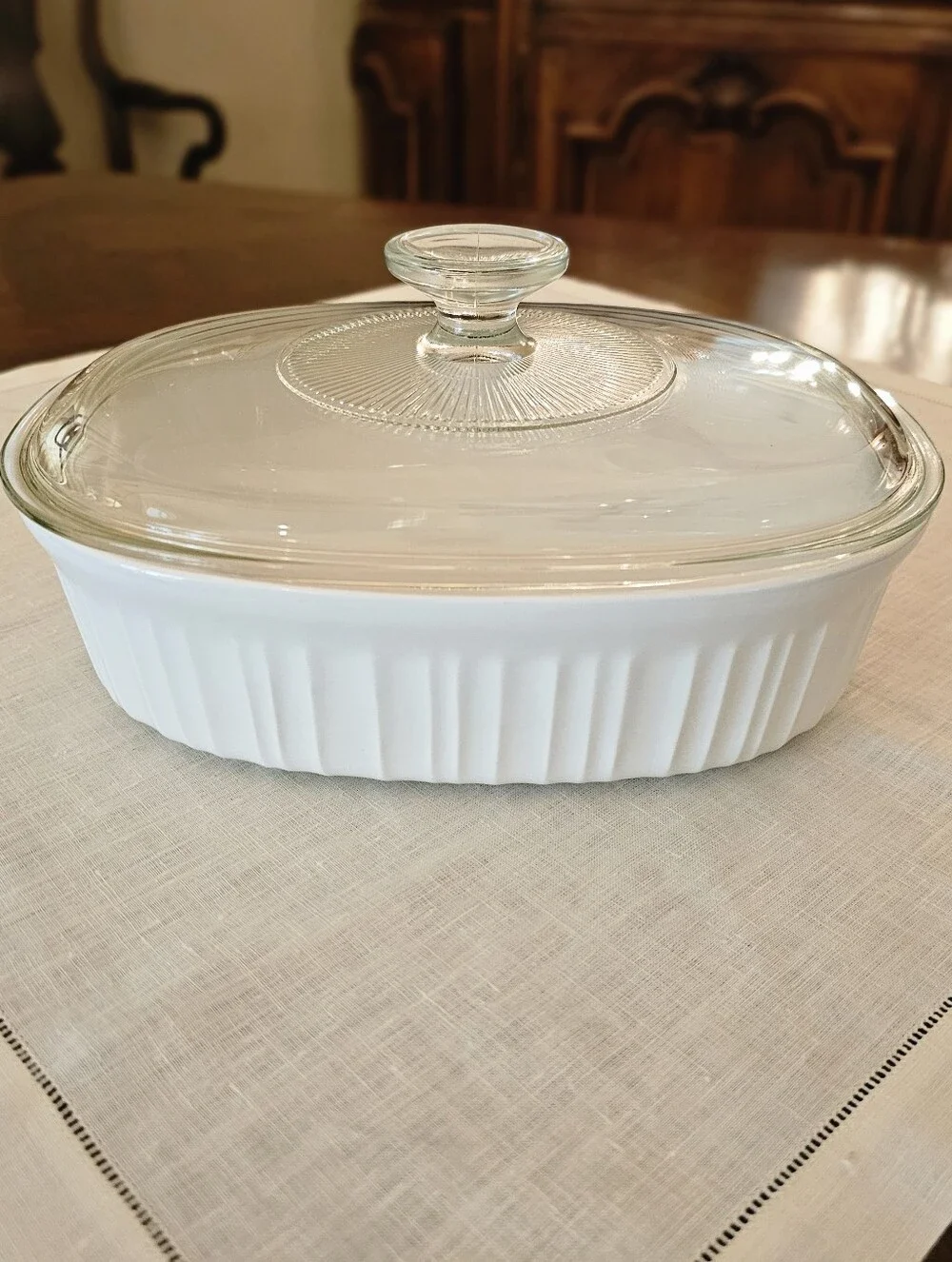 CorningWare French White Stoneware Oval Casserole Dish w/ Glass Lid ~ 1-1/2 Qt